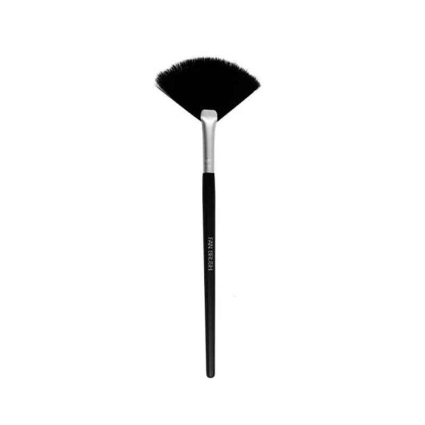 Royal Cosmetics Fan Brush